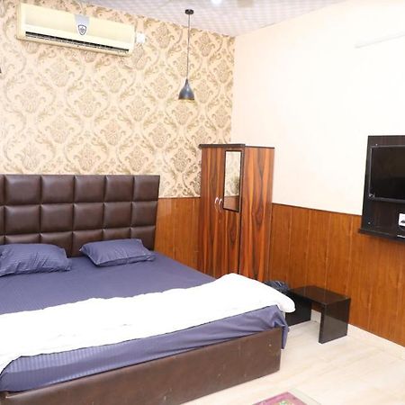 Hotel Aashirvad Faridabad Exterior foto